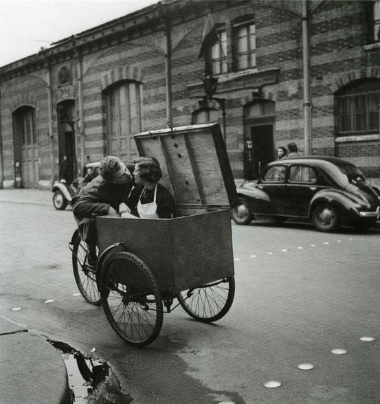 49f059d4b5d10855e25f78881fe48c5a--sabine-weiss-robert-doisneau